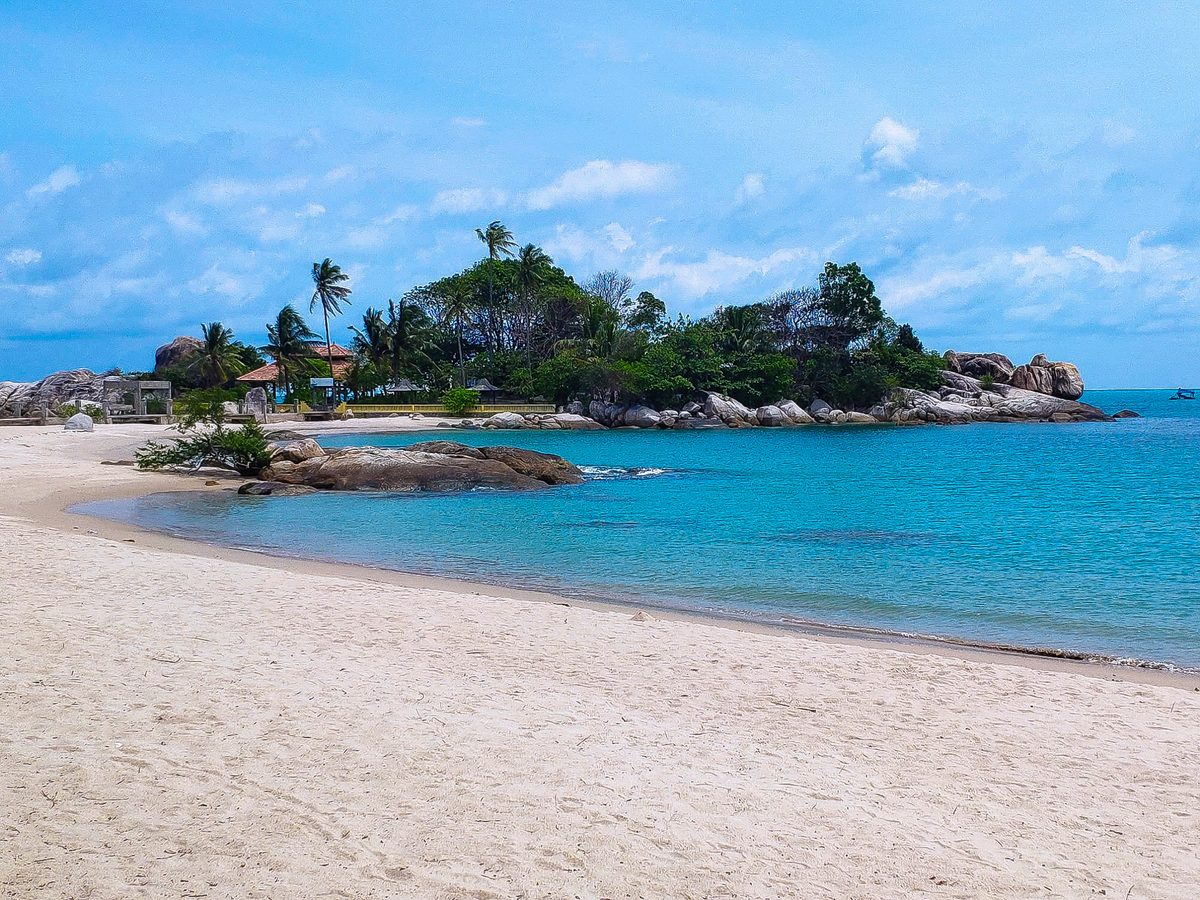 Pantai Parai Tenggiri, Bangka