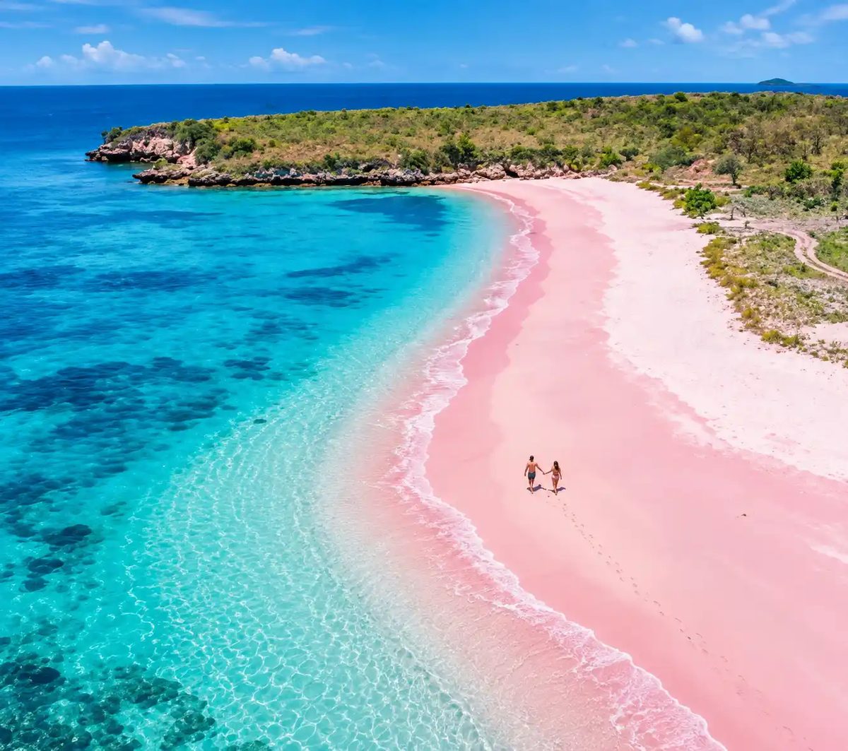 Pink Beach Lombok, Lombok Timur